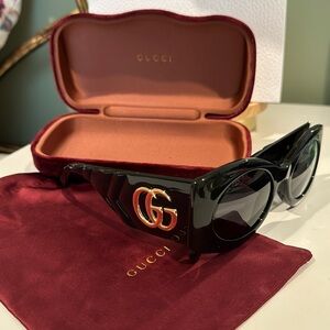 GUCCI MATELASSE 0810 Shiny Black Quilted Chunky Sunglasses GG0810S 001 Marmont